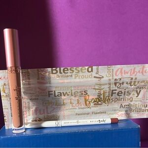 Belle Beauty - Lip Gloss and Liner Set (both full size) (brand new)💄💄💄